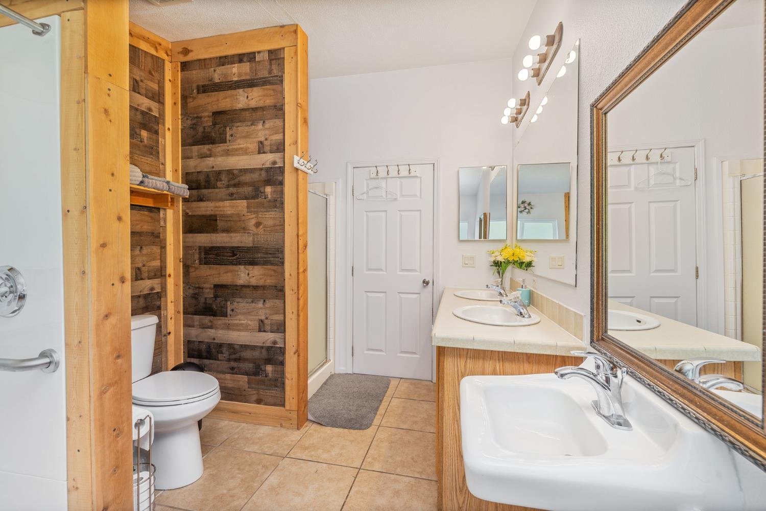 4716 Leonard Rd, Mariposa, CA 95338