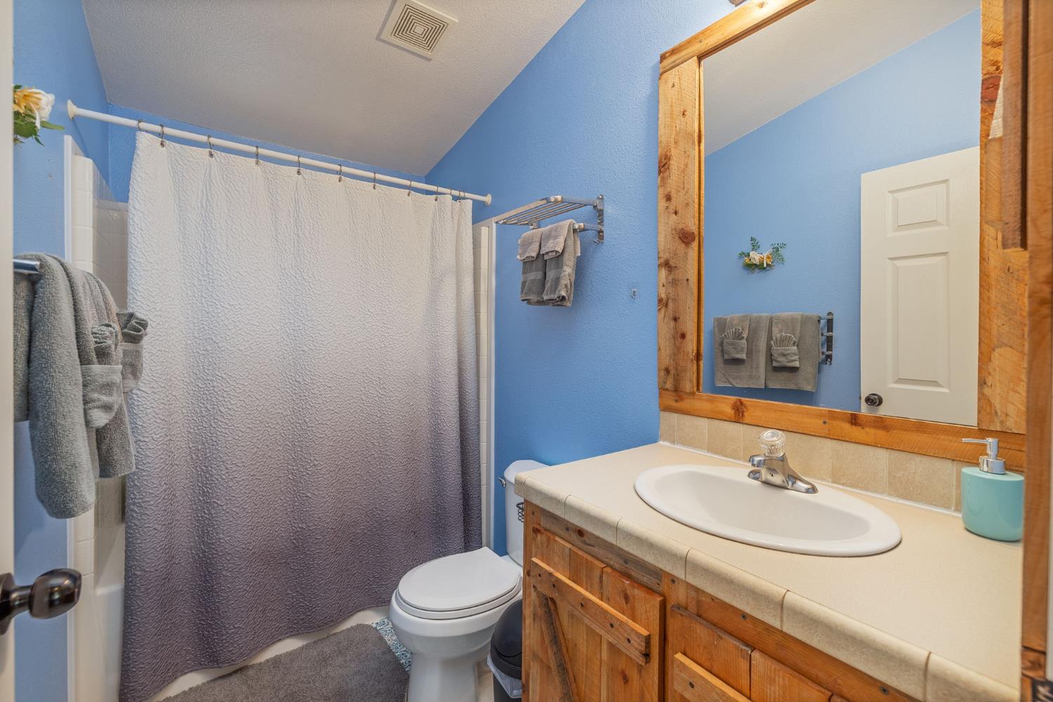 4716 Leonard Rd, Mariposa, CA 95338