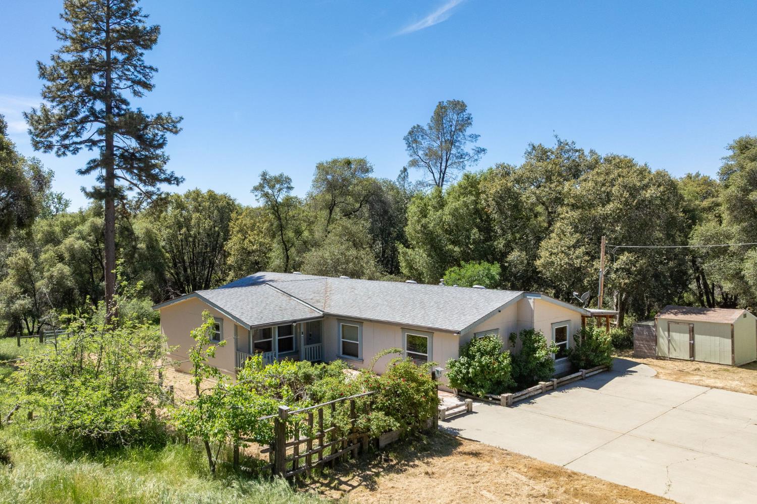4716 Leonard Rd, Mariposa, CA 95338