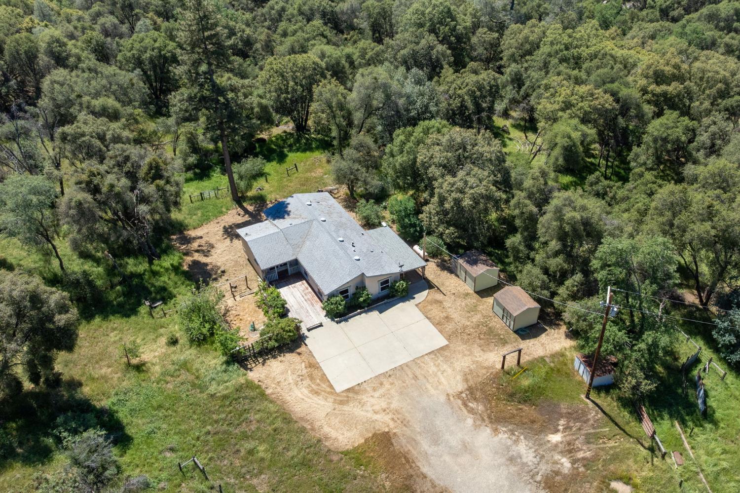 4716 Leonard Rd, Mariposa, CA 95338