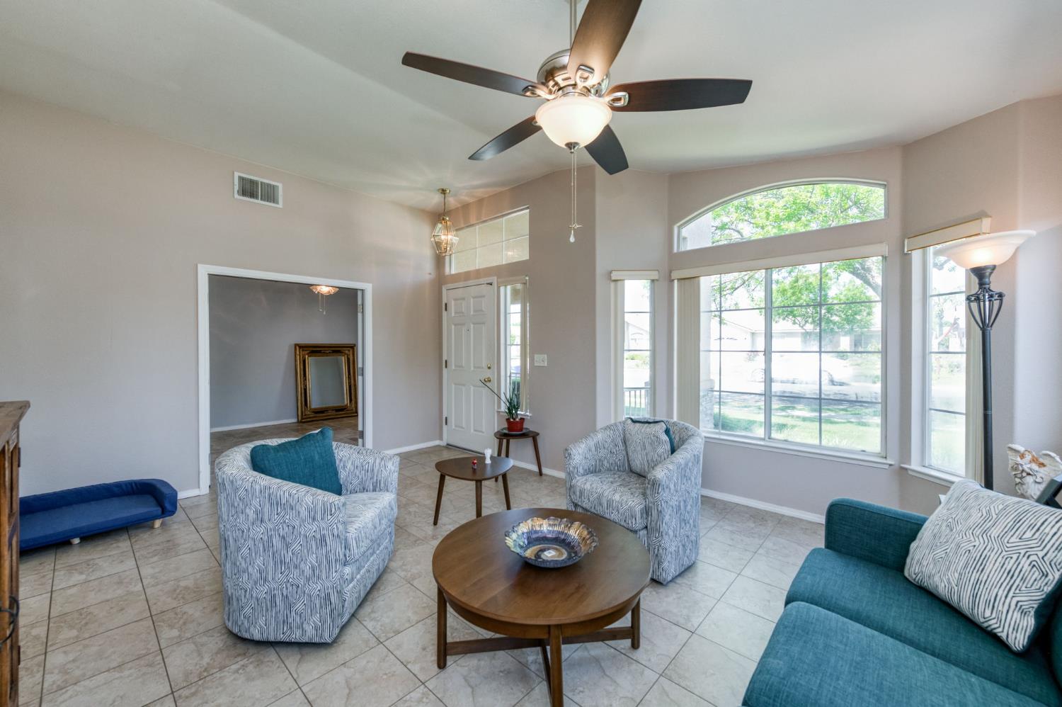 4681 W Sierra Ave, Fresno, CA 93722