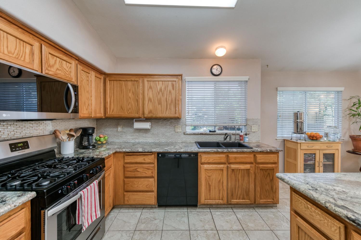 4681 W Sierra Ave, Fresno, CA 93722