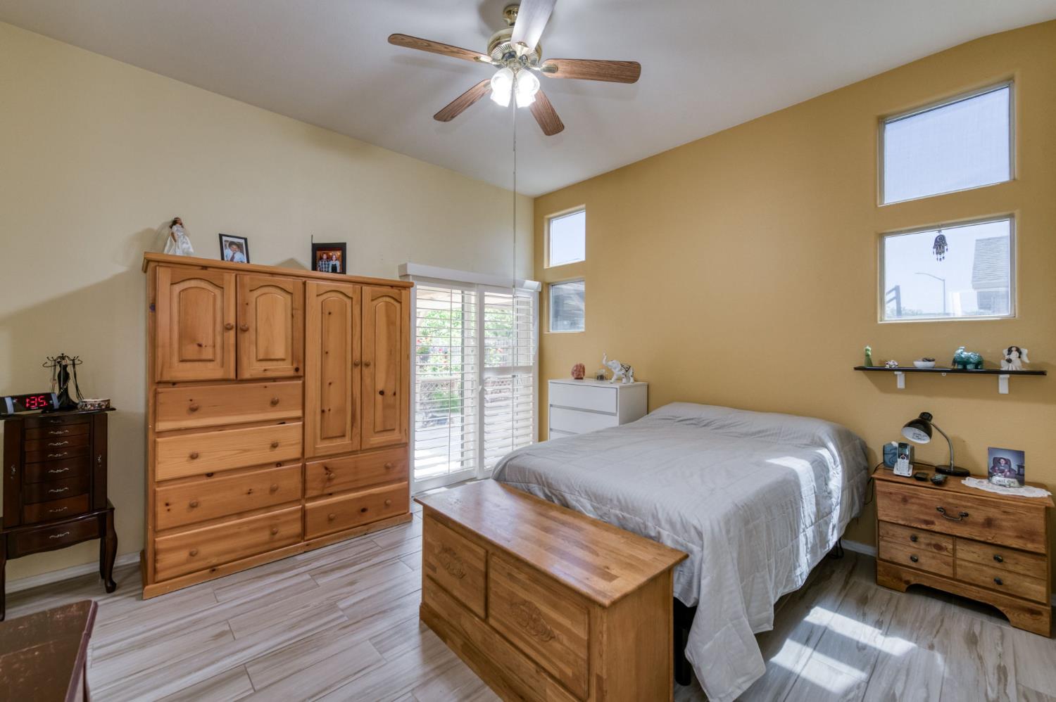 4681 W Sierra Ave, Fresno, CA 93722