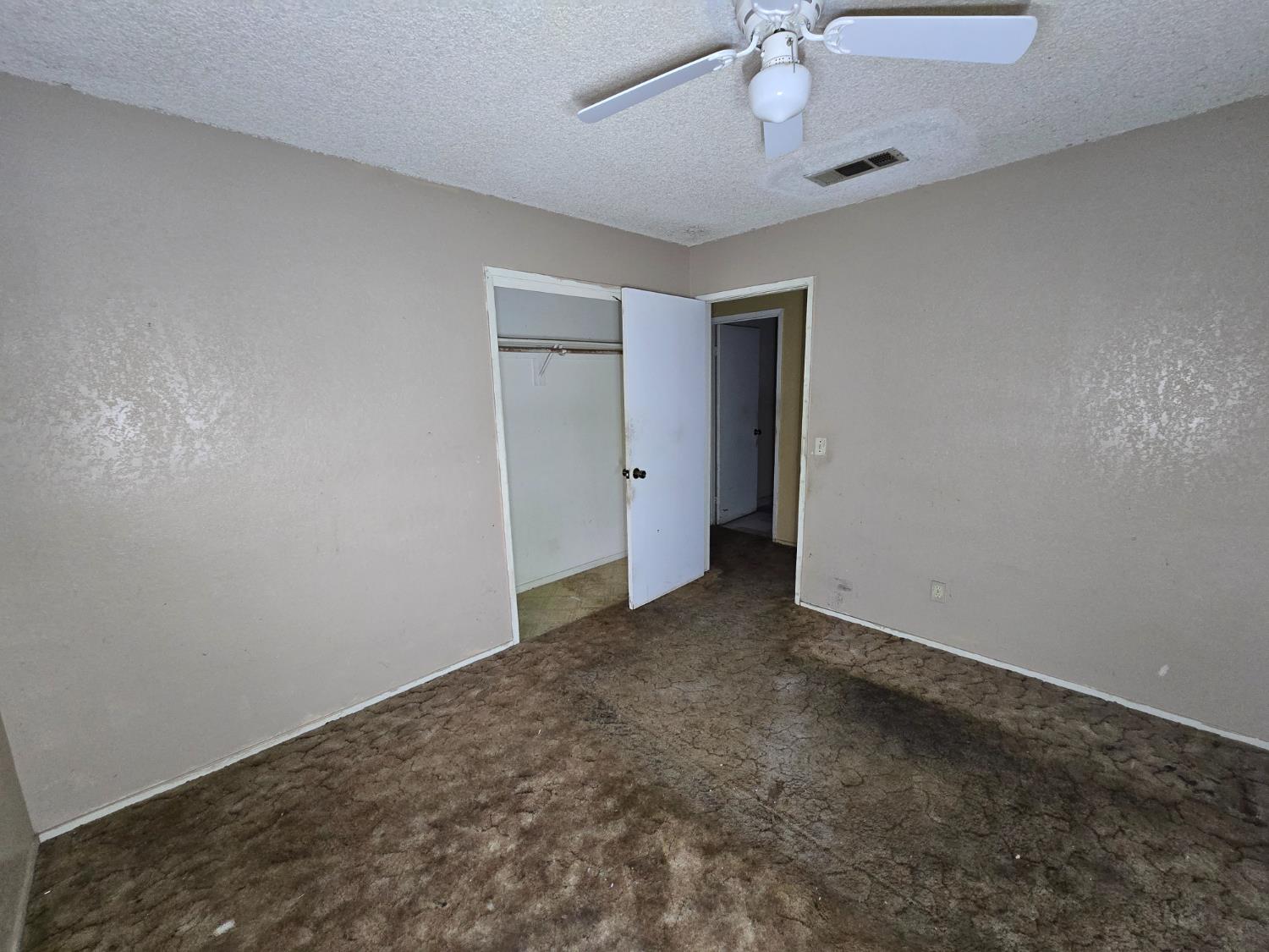 1405 Sonora St, Madera, CA 93638