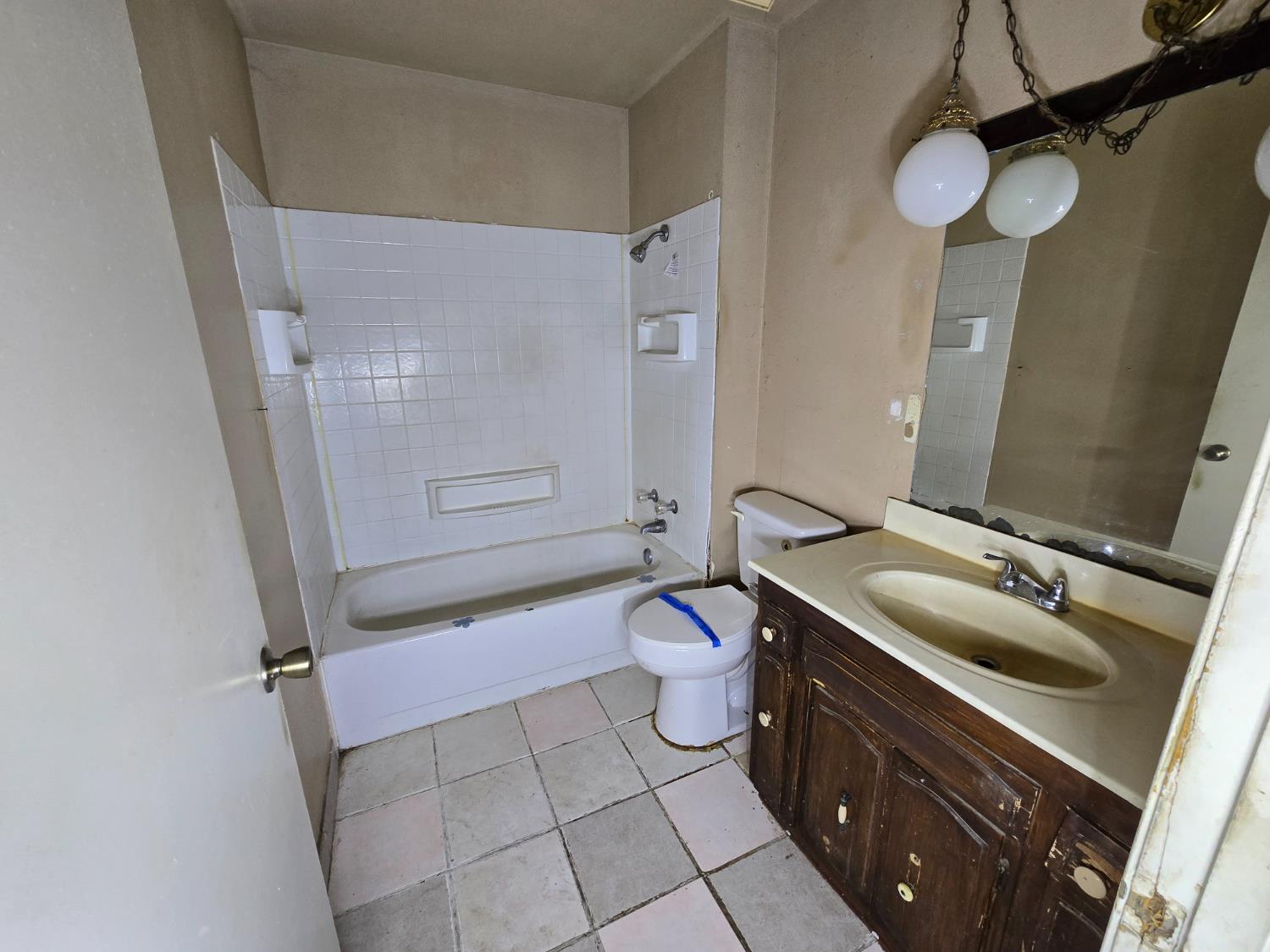 1405 Sonora St, Madera, CA 93638