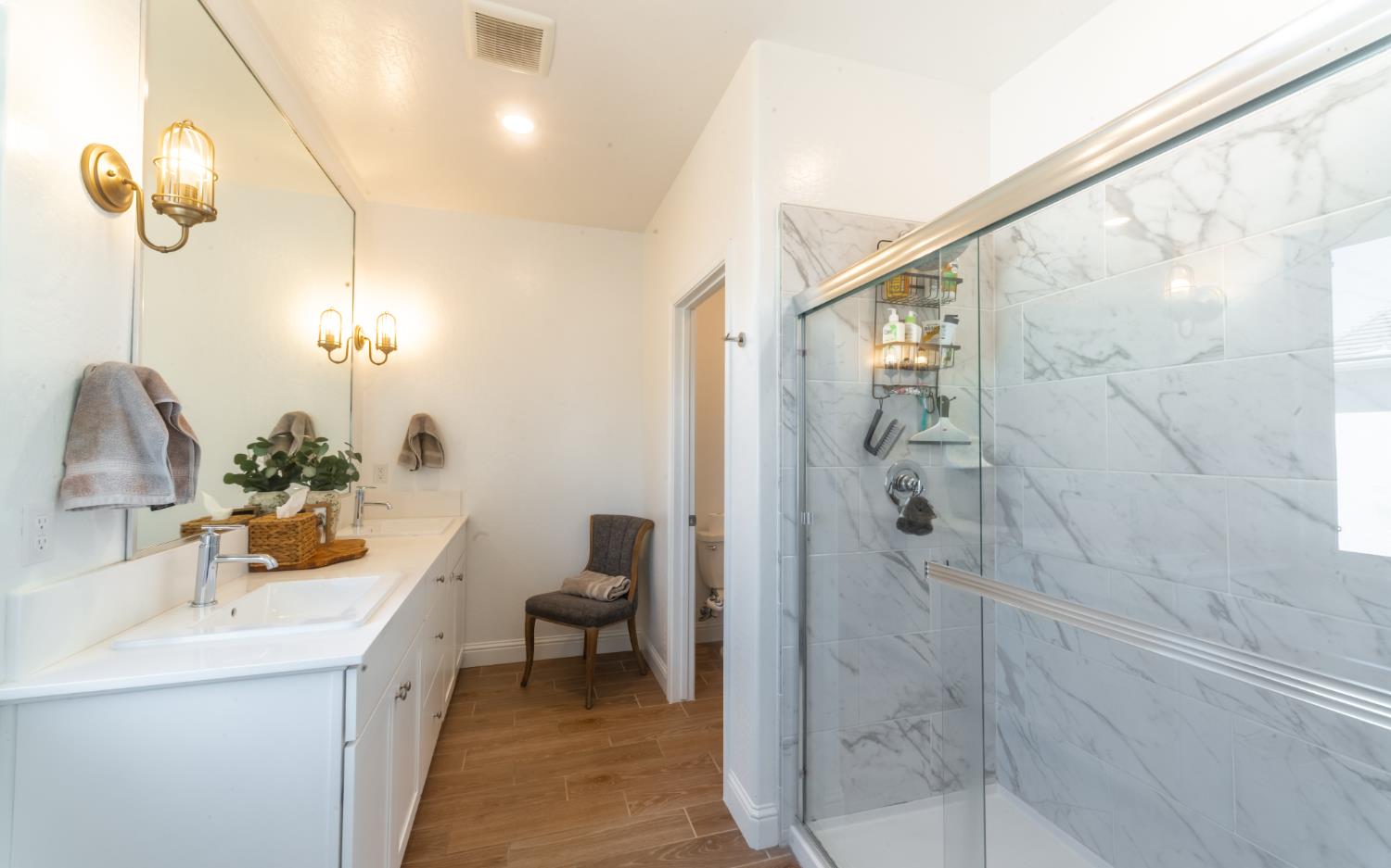 951 Kelso Ave, Clovis, CA 93619