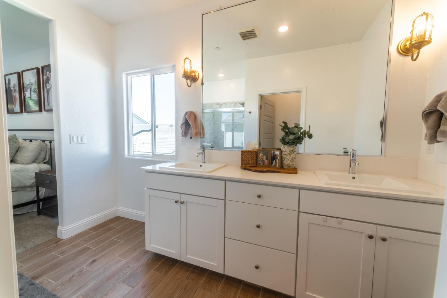 951 Kelso Ave, Clovis, CA 93619