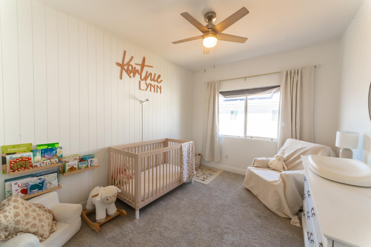 951 Kelso Ave, Clovis, CA 93619