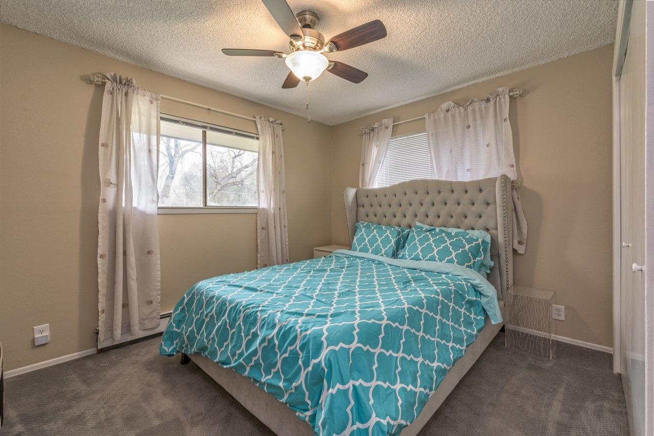 45221 Big Oak Ln, Oakhurst, CA 93644