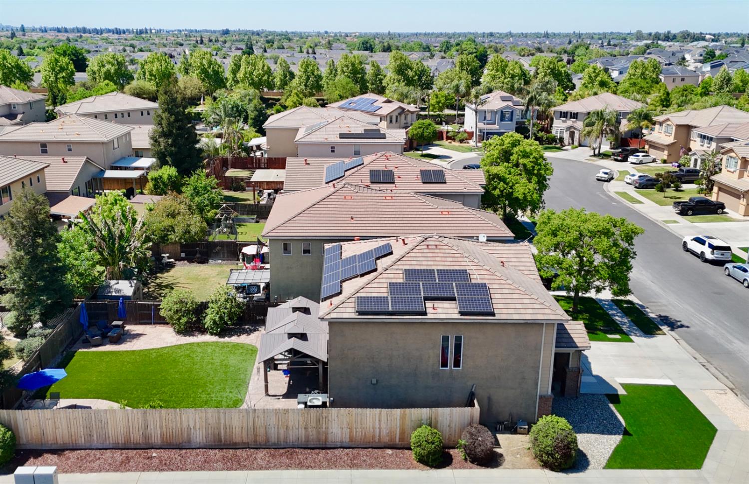 7071 E Dayton Ave, Fresno, CA 93737