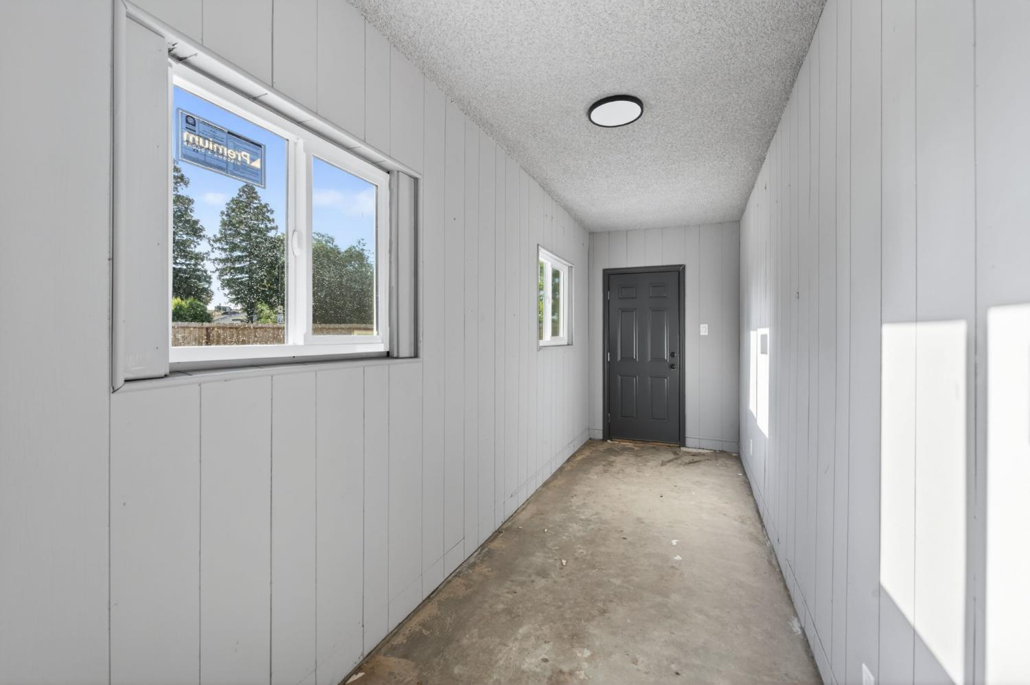 210 N Sunnyside Ave, Clovis, CA 93611