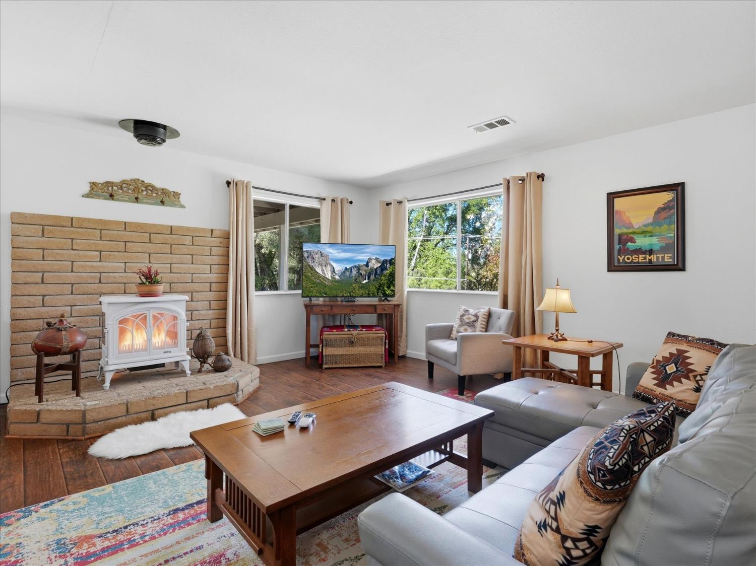 40885 Elliott Dr, Oakhurst, CA 93644