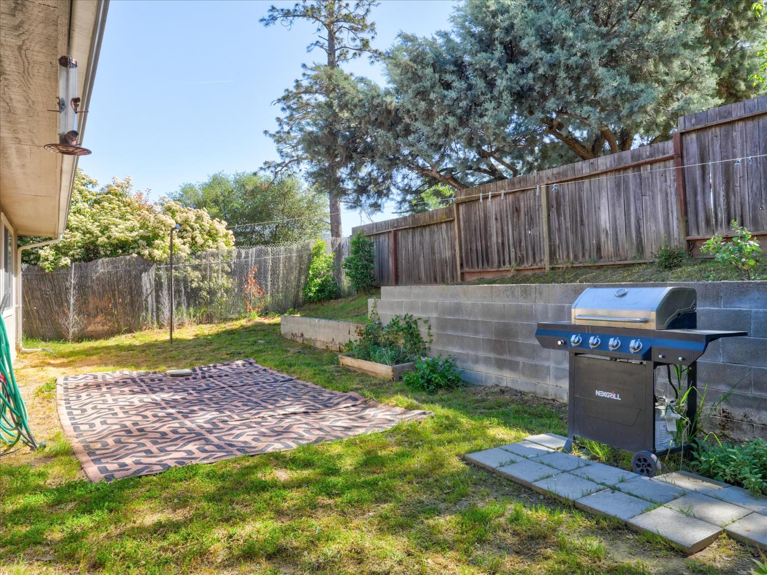 40885 Elliott Dr, Oakhurst, CA 93644