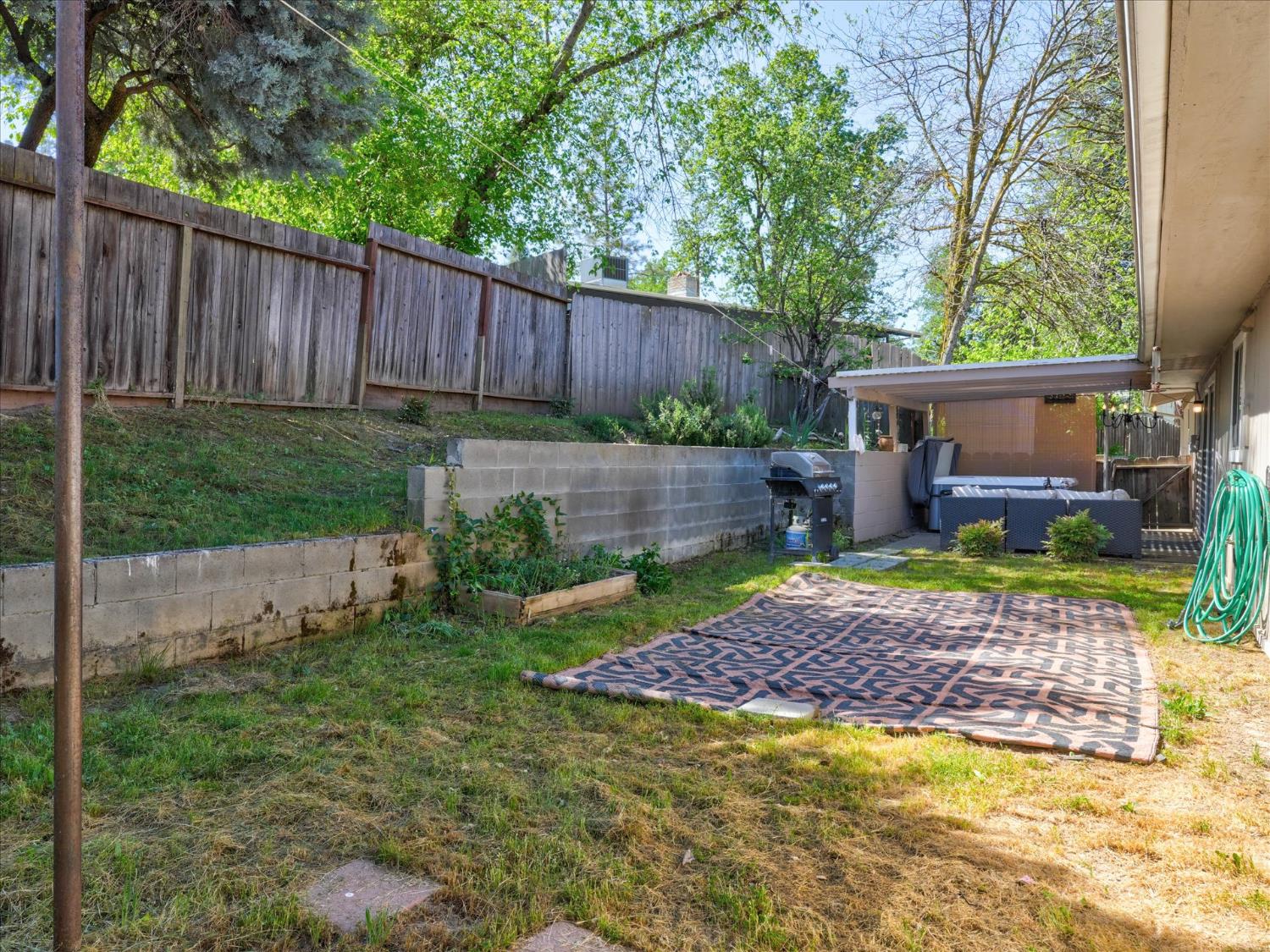 40885 Elliott Dr, Oakhurst, CA 93644