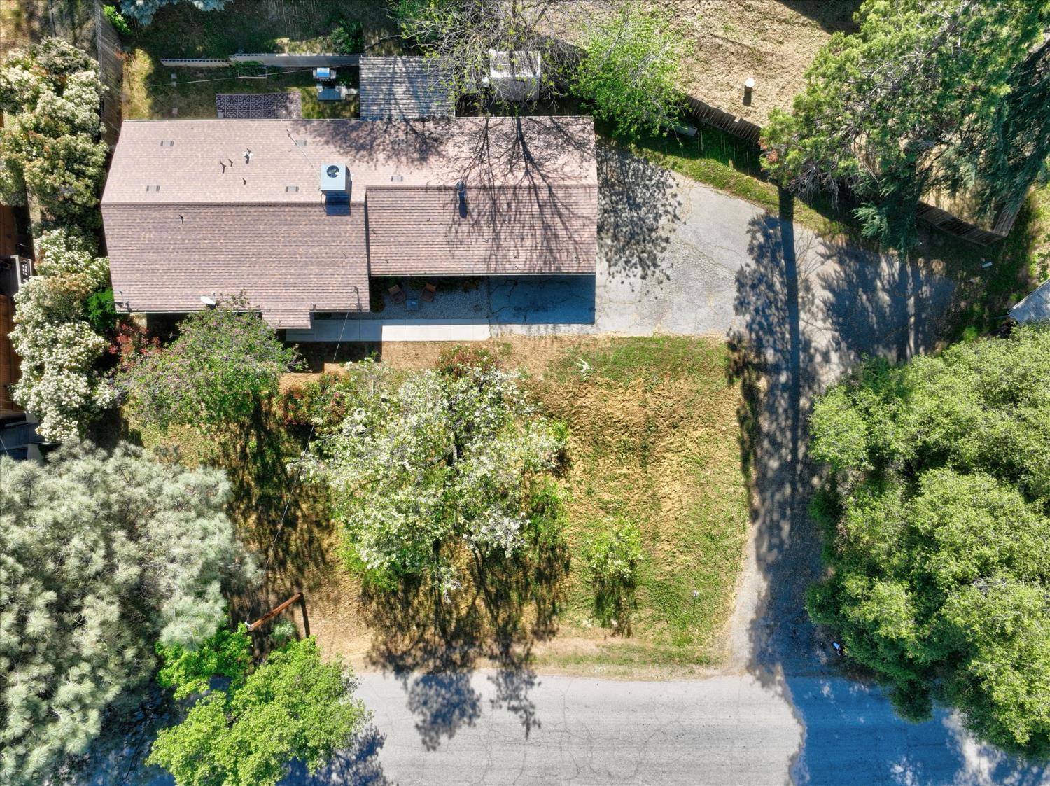 40885 Elliott Dr, Oakhurst, CA 93644