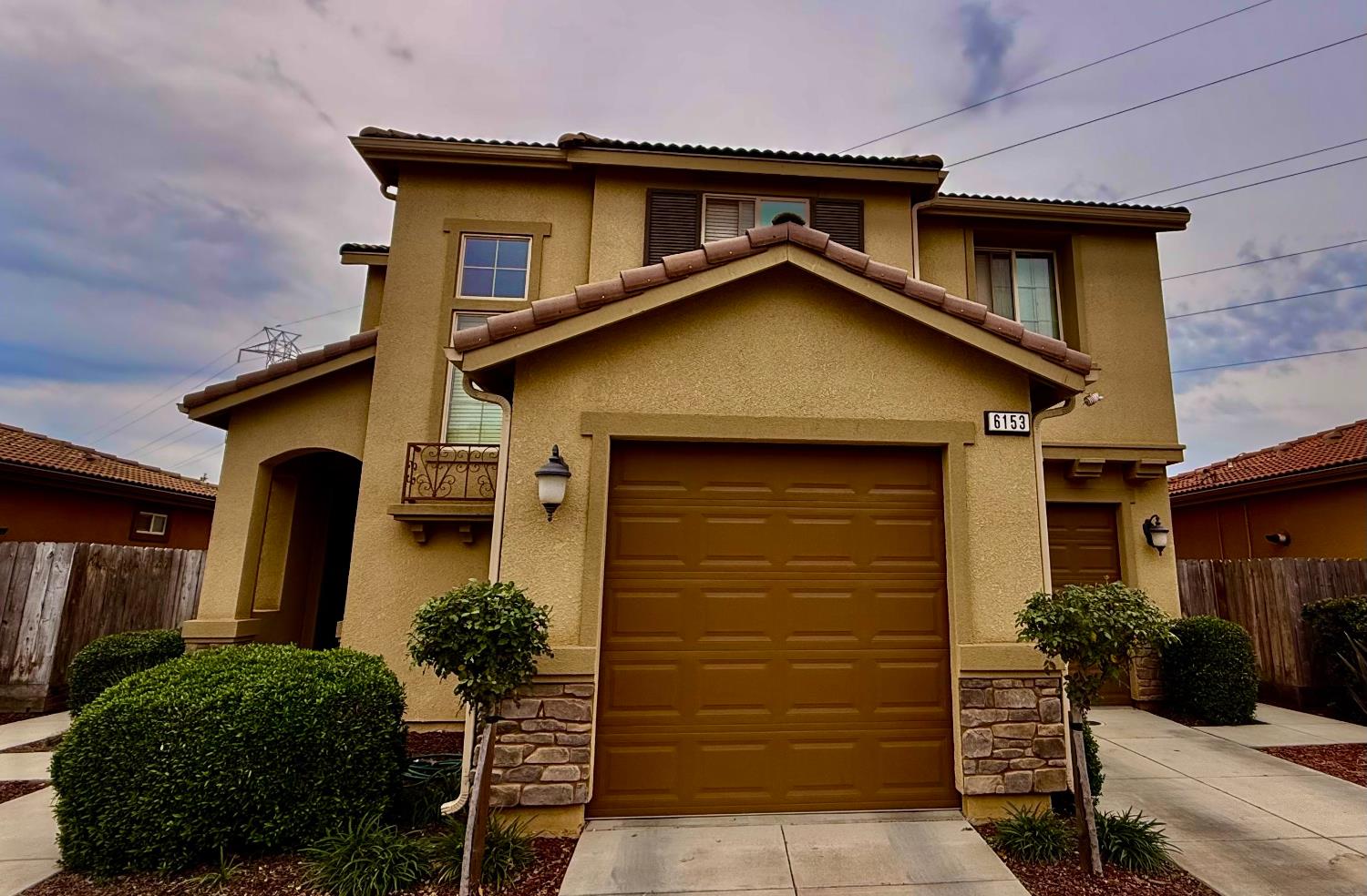 6153 W Marble Hill Dr, Fresno, CA 93722