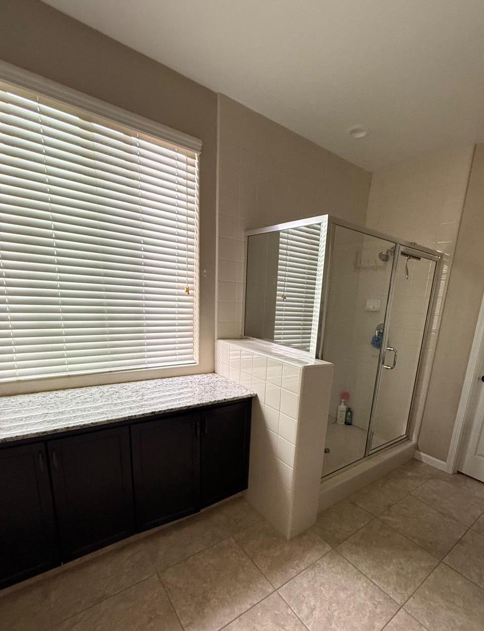 6153 W Marble Hill Dr, Fresno, CA 93722