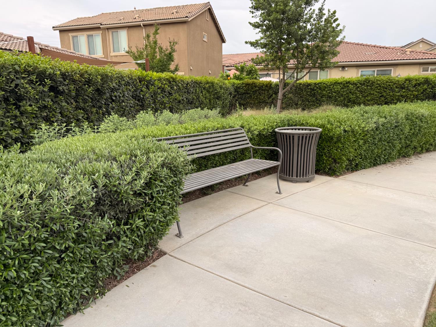 6153 W Marble Hill Dr, Fresno, CA 93722