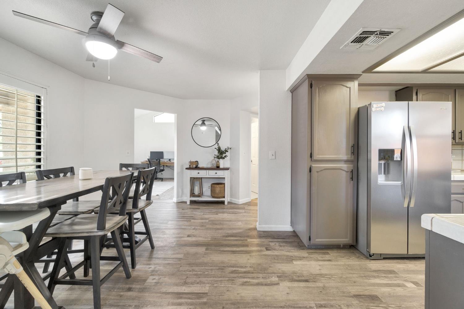 6241 N Lodi Ave, Fresno, CA 93722