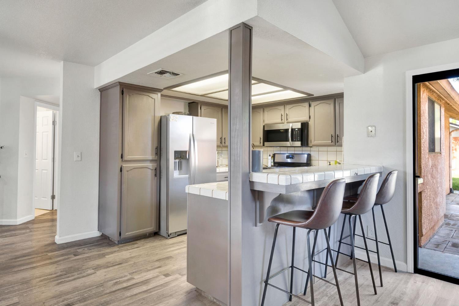 6241 N Lodi Ave, Fresno, CA 93722