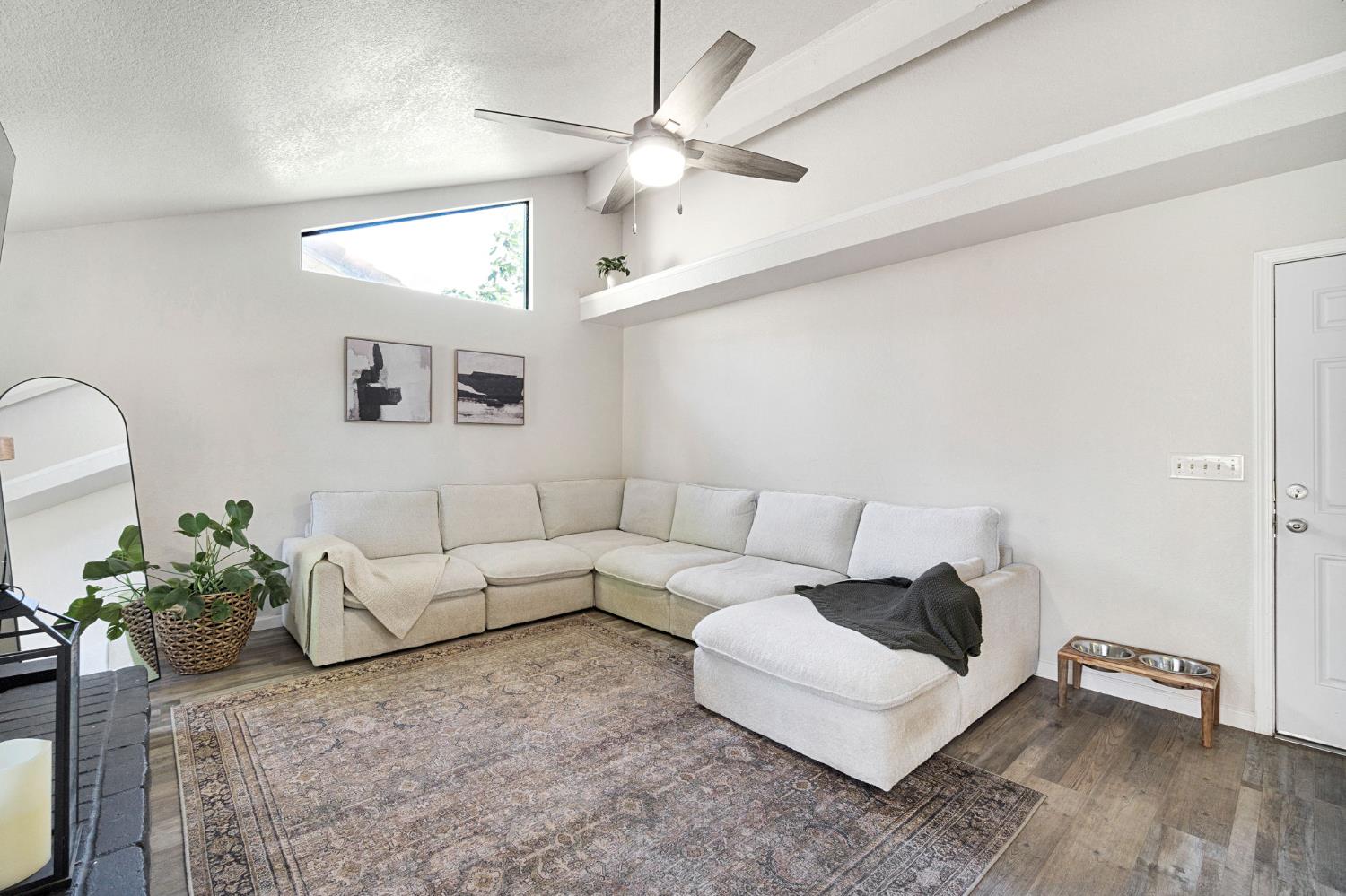 6241 N Lodi Ave, Fresno, CA 93722