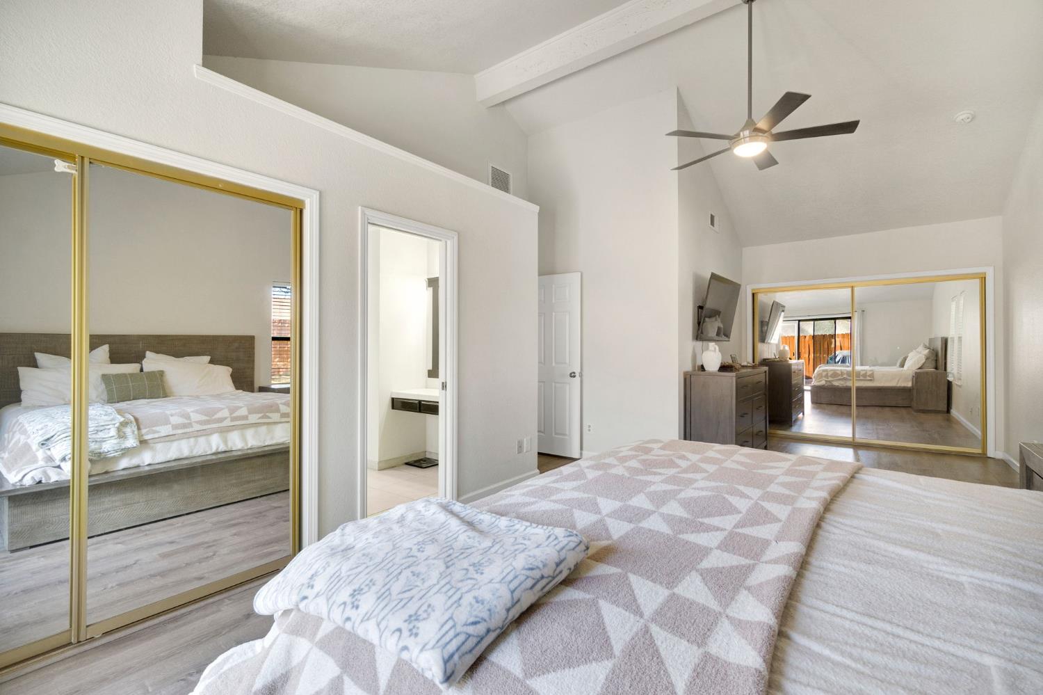 6241 N Lodi Ave, Fresno, CA 93722