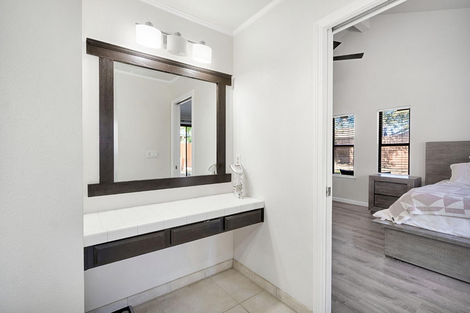 6241 N Lodi Ave, Fresno, CA 93722