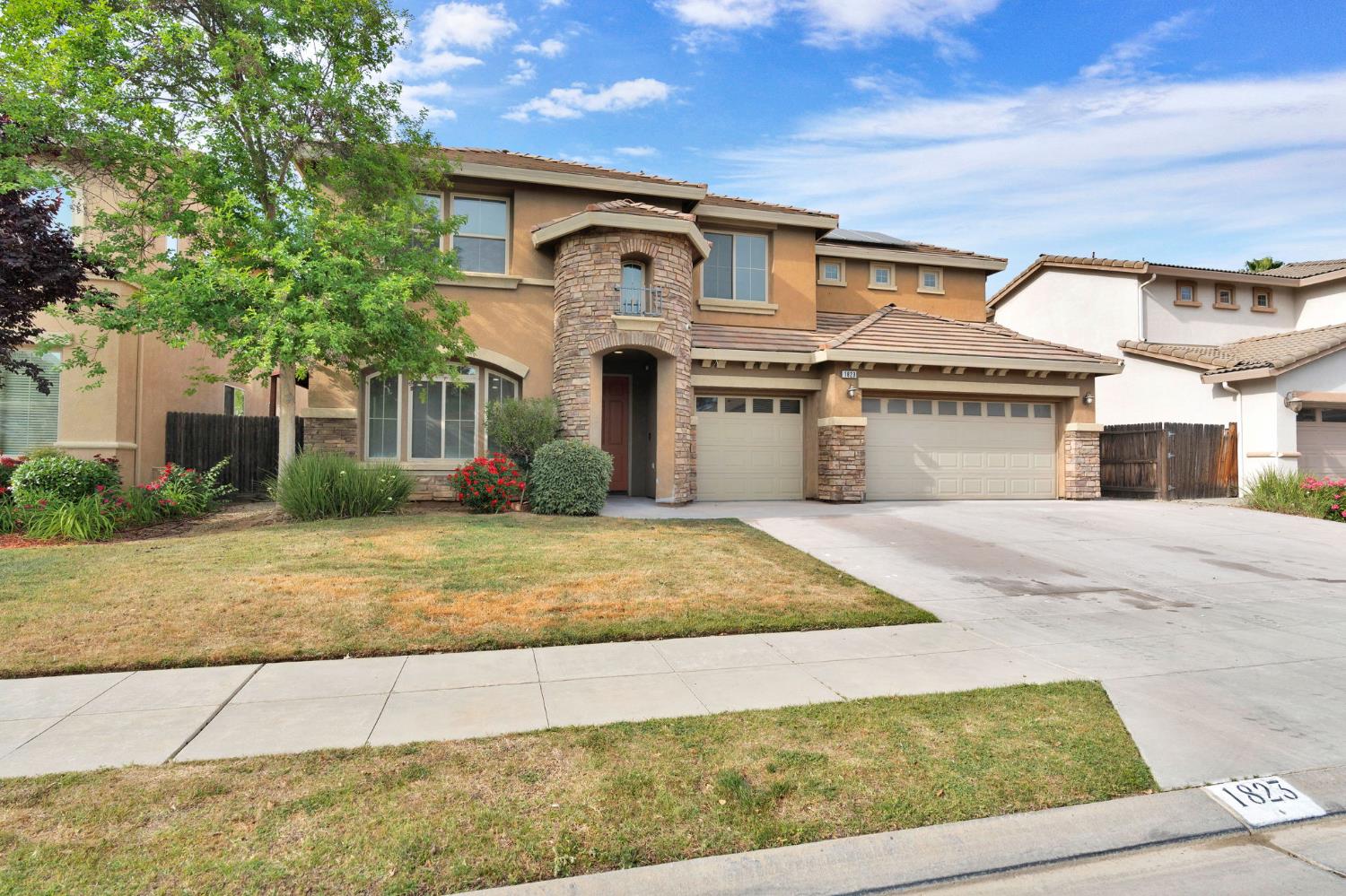 1823 Houston Ave, Clovis, CA 93619