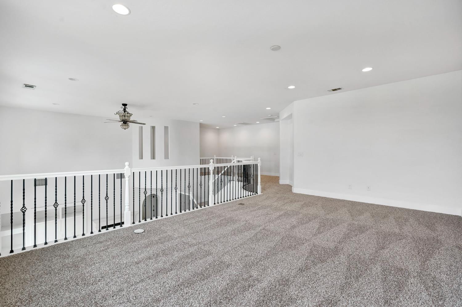 1823 Houston Ave, Clovis, CA 93619