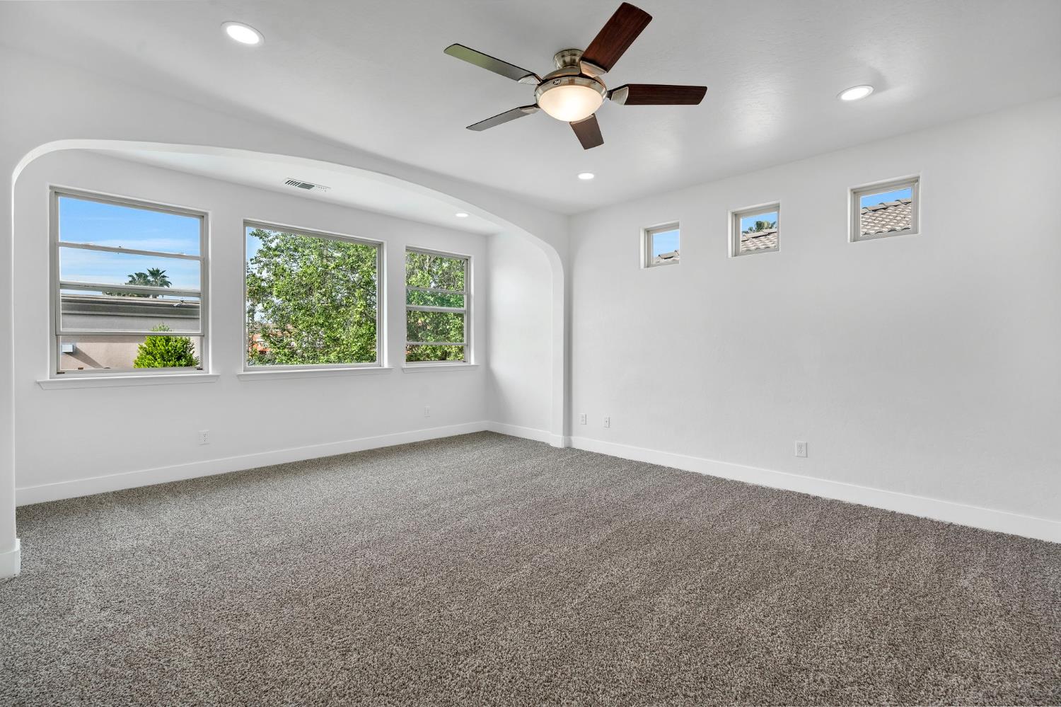 1823 Houston Ave, Clovis, CA 93619