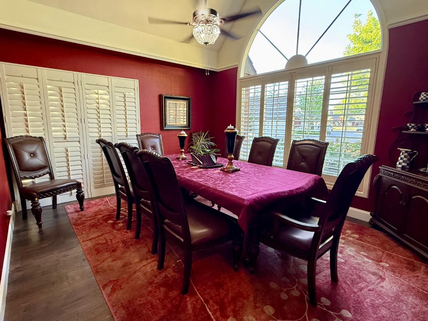 2555 W Bluff Ave #142, Fresno, CA 93711