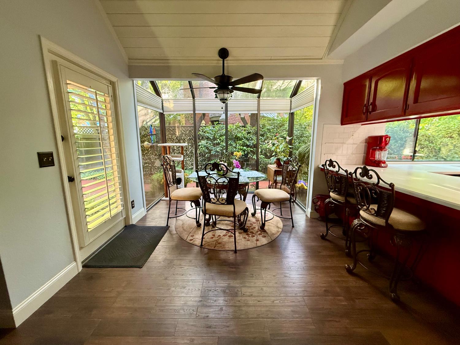 2555 W Bluff Ave #142, Fresno, CA 93711