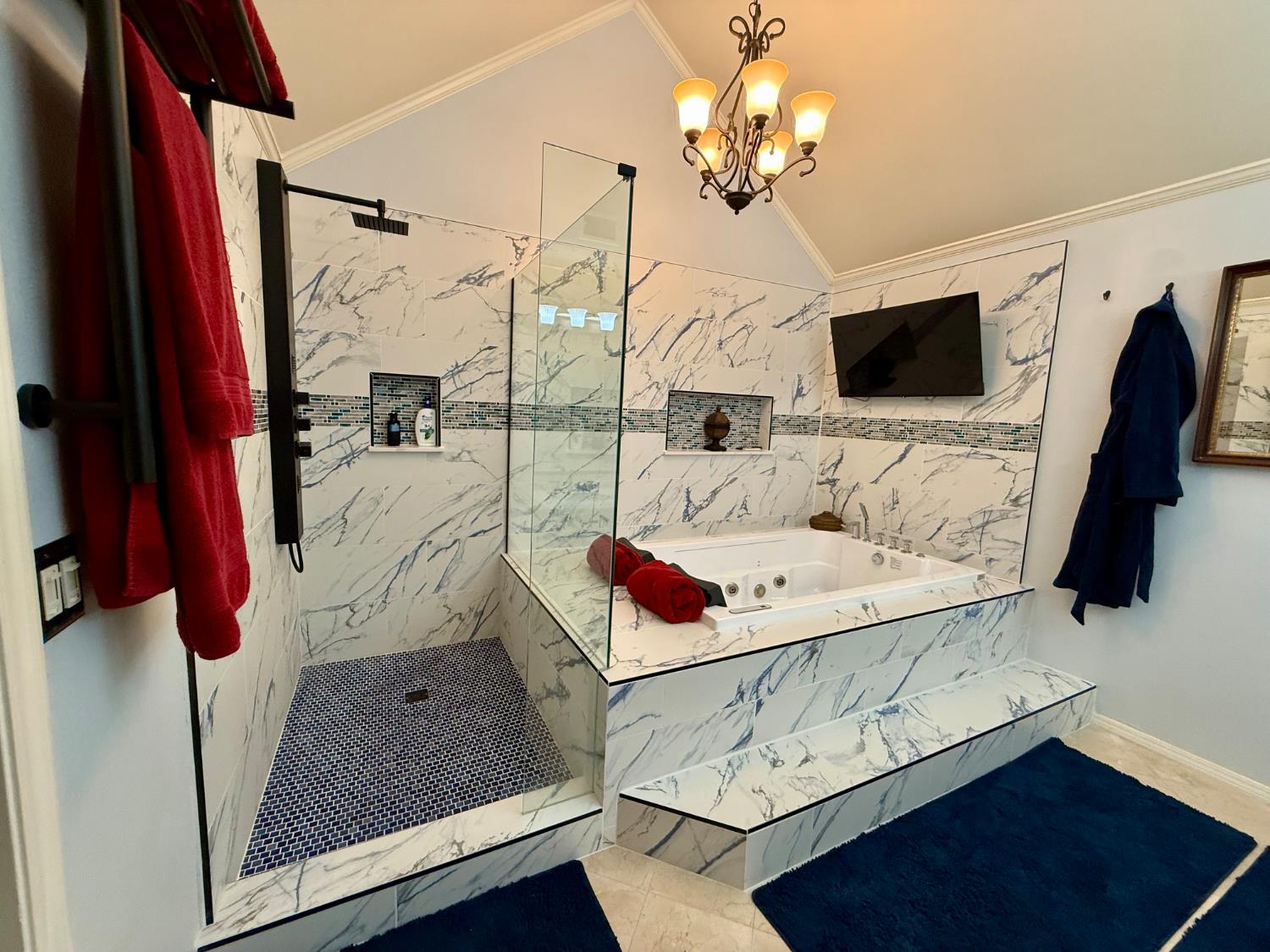 2555 W Bluff Ave #142, Fresno, CA 93711