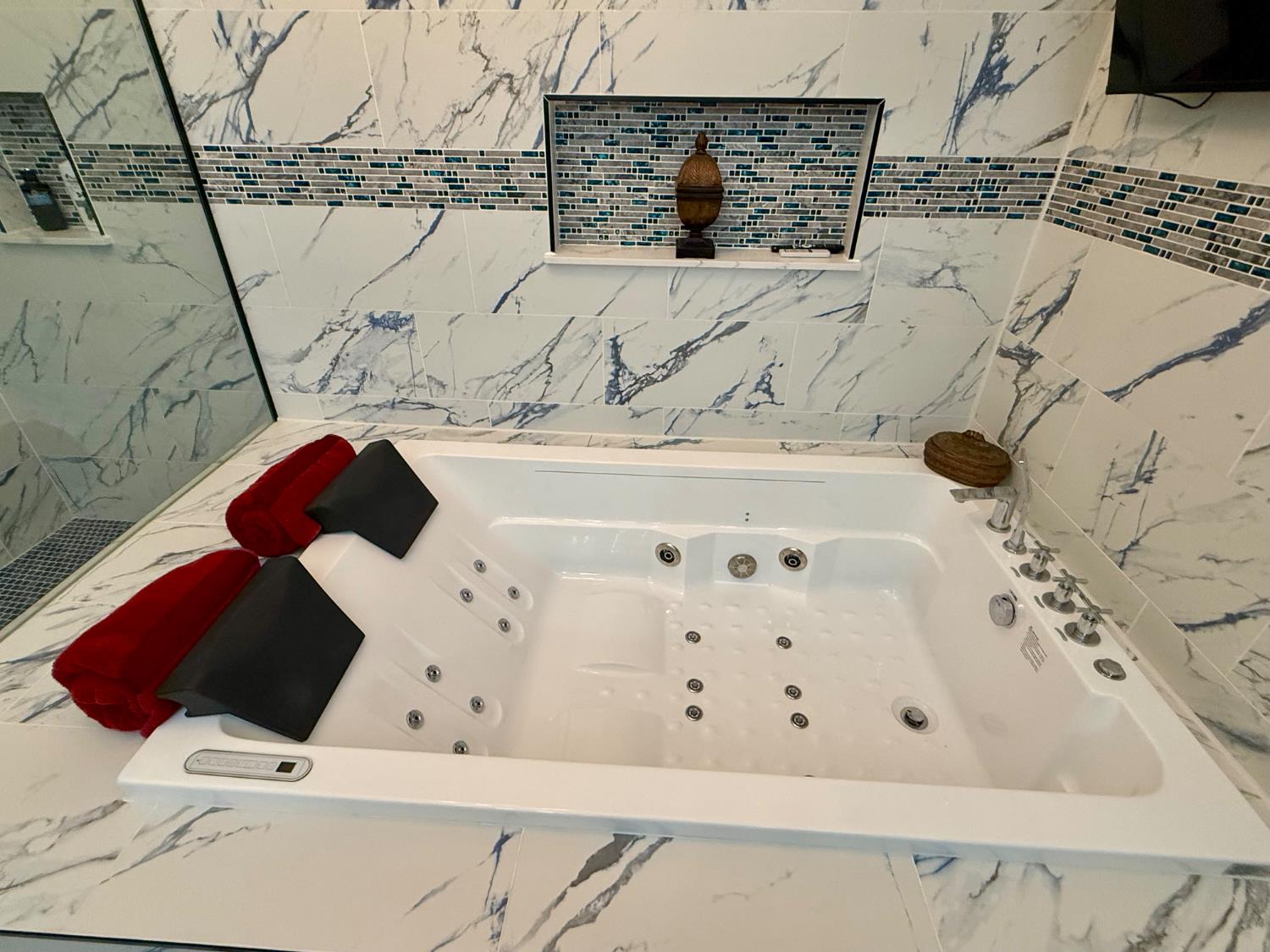 2555 W Bluff Ave #142, Fresno, CA 93711