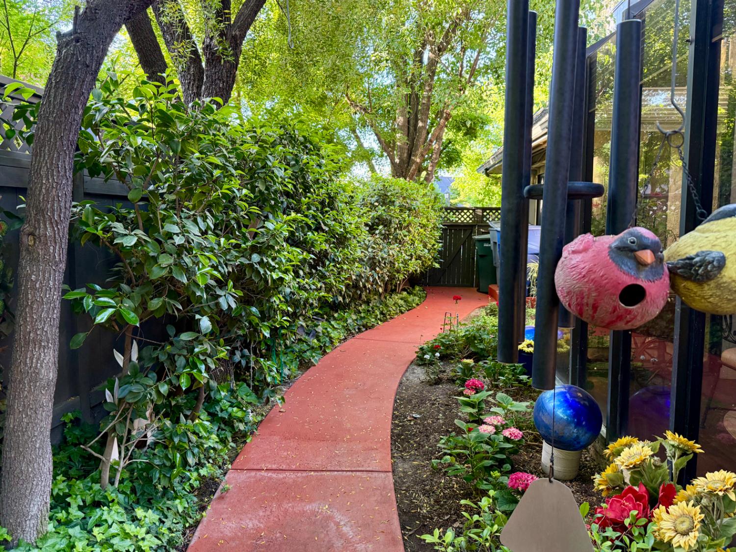 2555 W Bluff Ave #142, Fresno, CA 93711