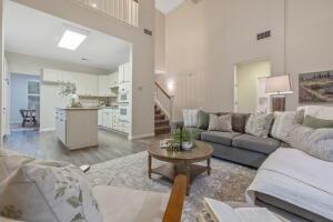 1608 N oliveto Ct, Visalia, CA 93291