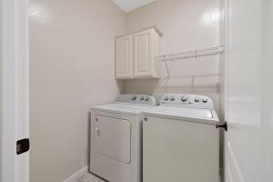 1608 N oliveto Ct, Visalia, CA 93291