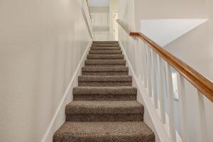 1608 N oliveto Ct, Visalia, CA 93291