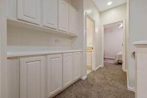 1608 N oliveto Ct, Visalia, CA 93291