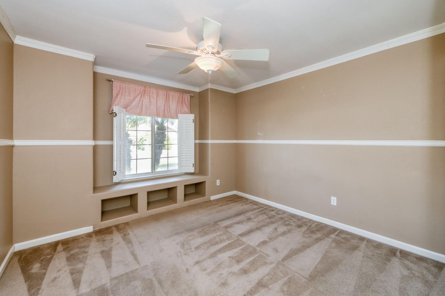 168 Makenna Dr, Madera, CA 93637