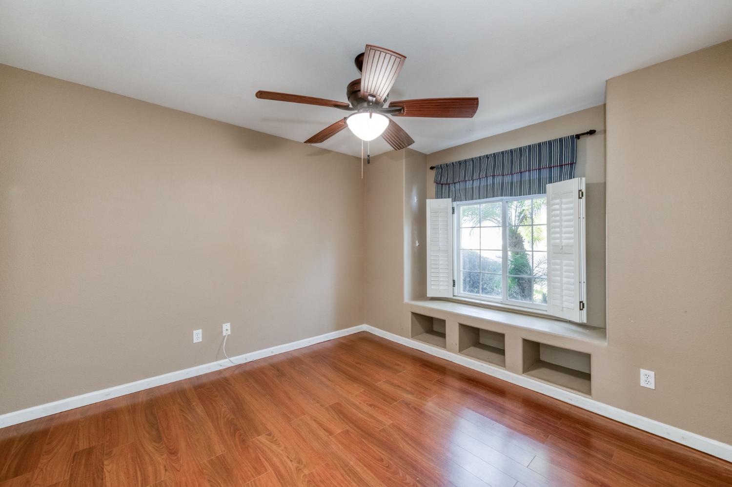 168 Makenna Dr, Madera, CA 93637