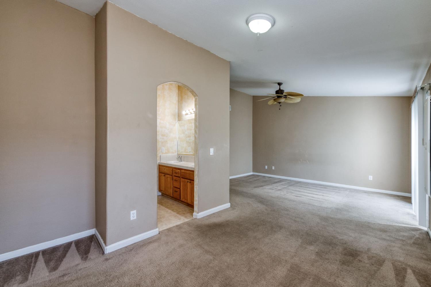 168 Makenna Dr, Madera, CA 93637