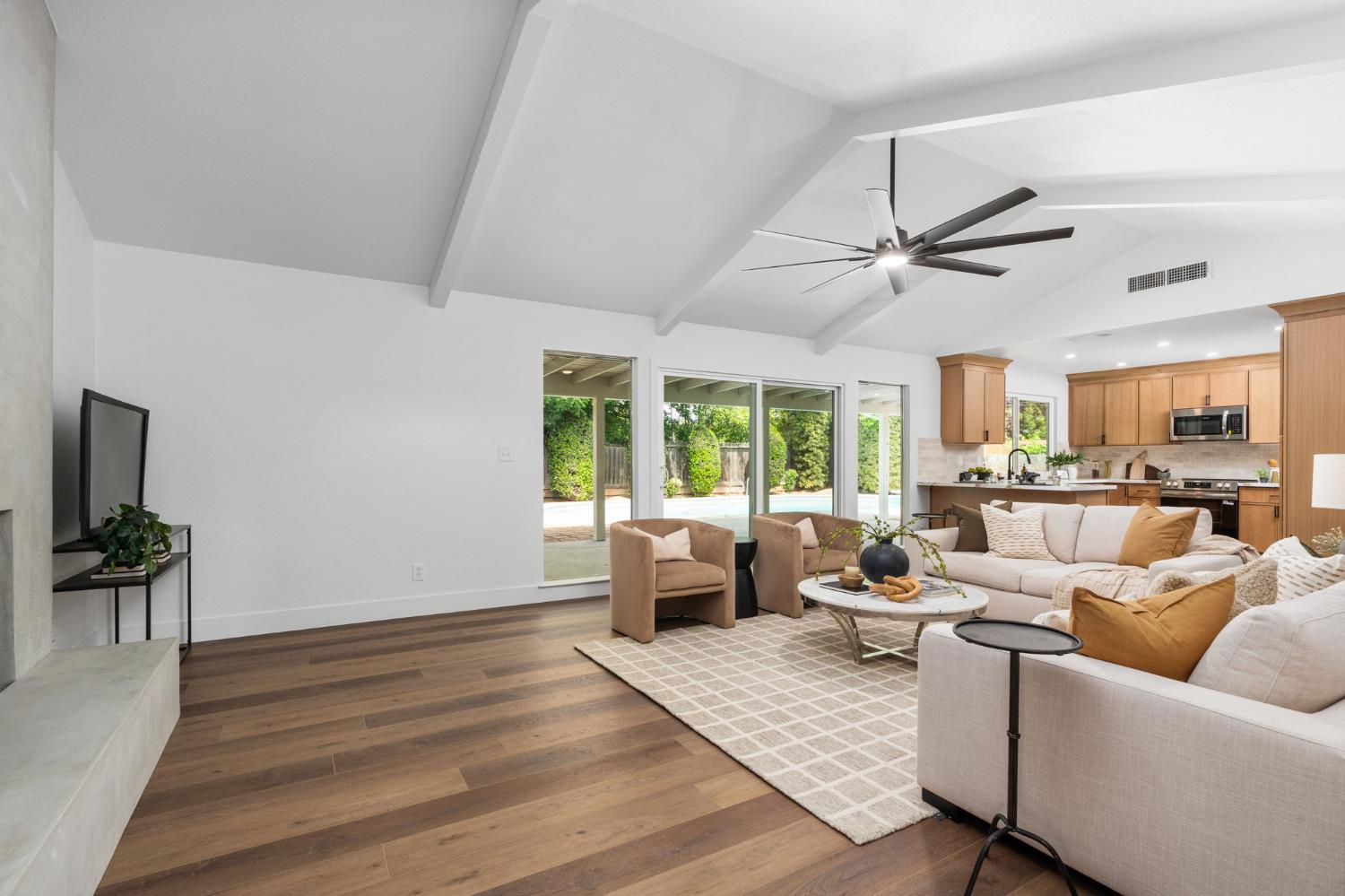 2626 W Scott Ave, Fresno, CA 93711