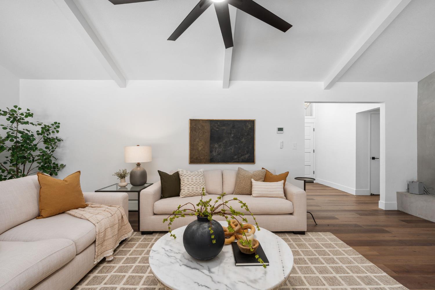 2626 W Scott Ave, Fresno, CA 93711