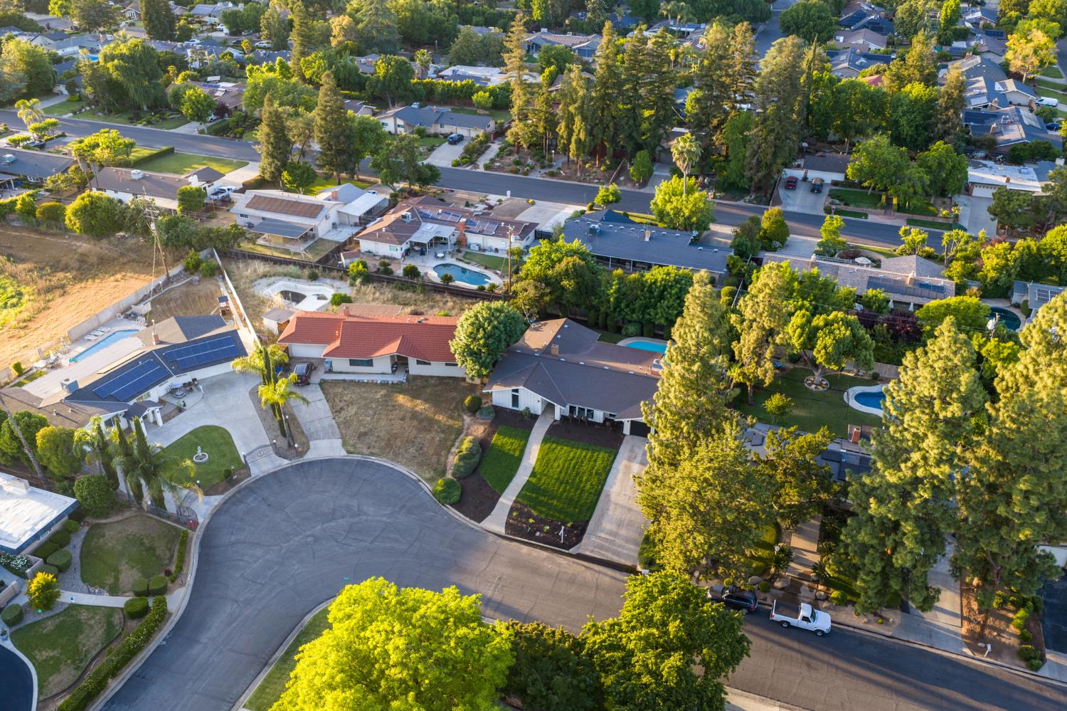 2626 W Scott Ave, Fresno, CA 93711