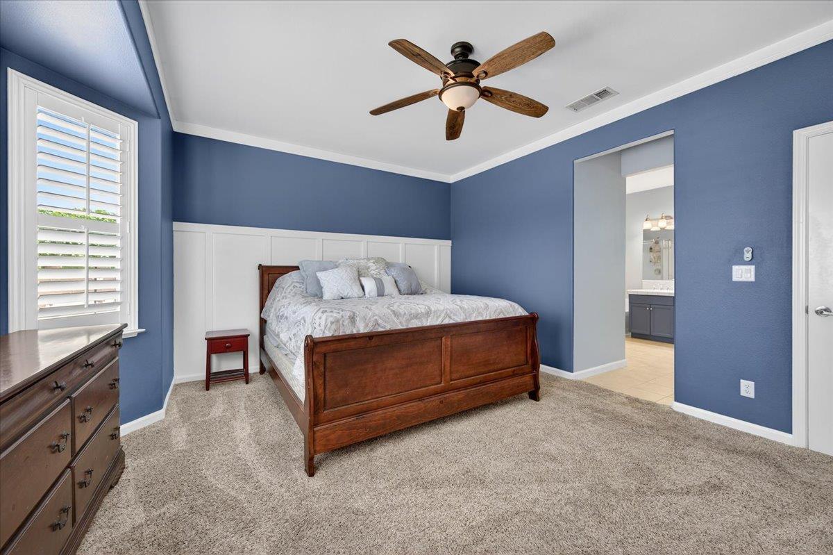 1776 N McPherson Ln, Clovis, CA 93619