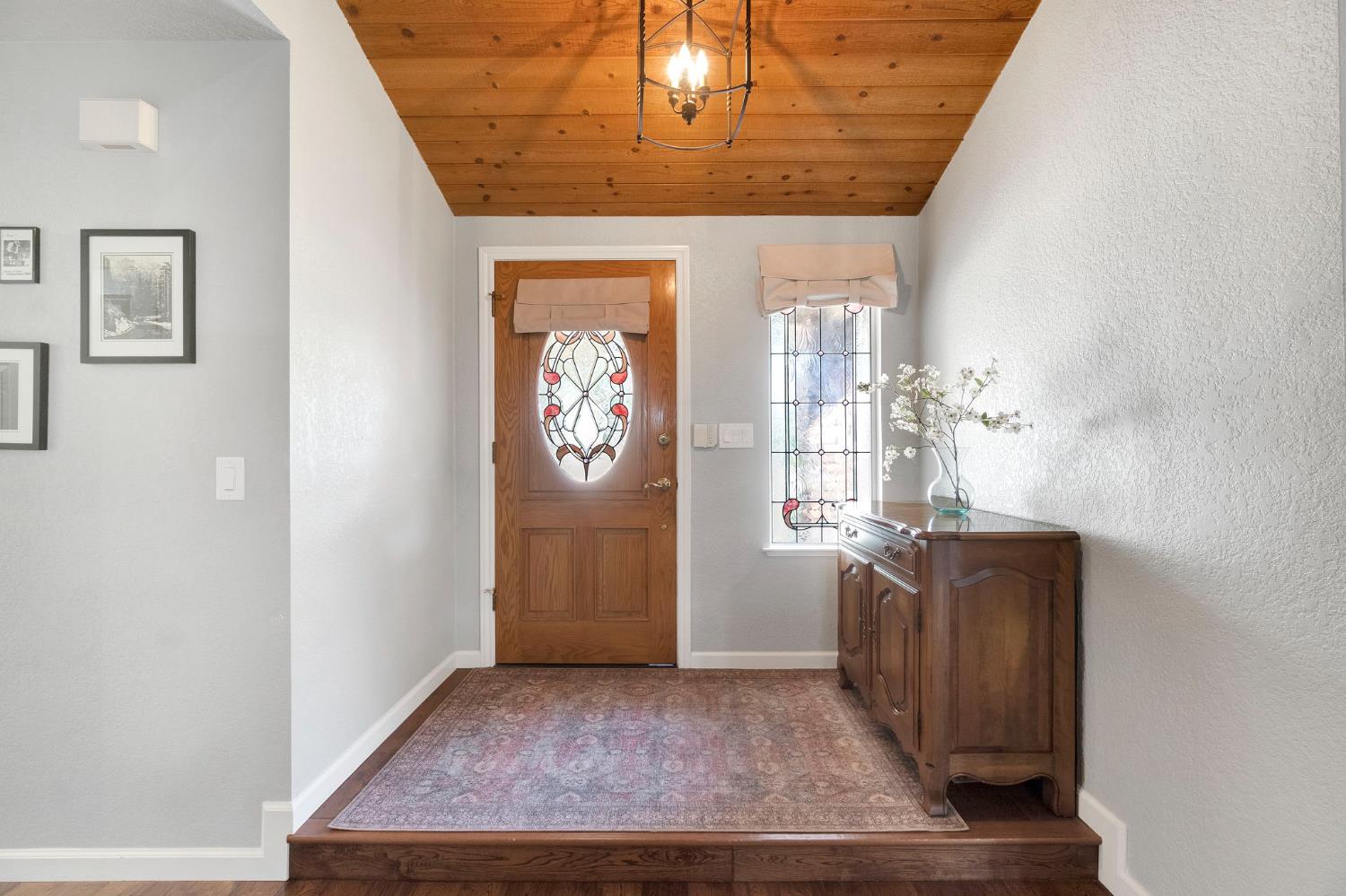 1367 E Decatur Ave, Fresno, CA 93720