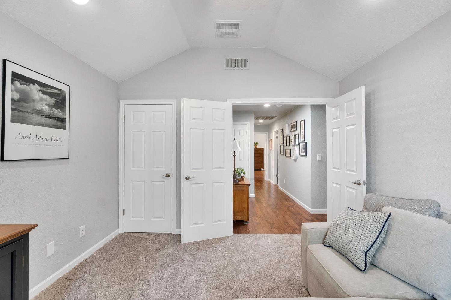 1367 E Decatur Ave, Fresno, CA 93720