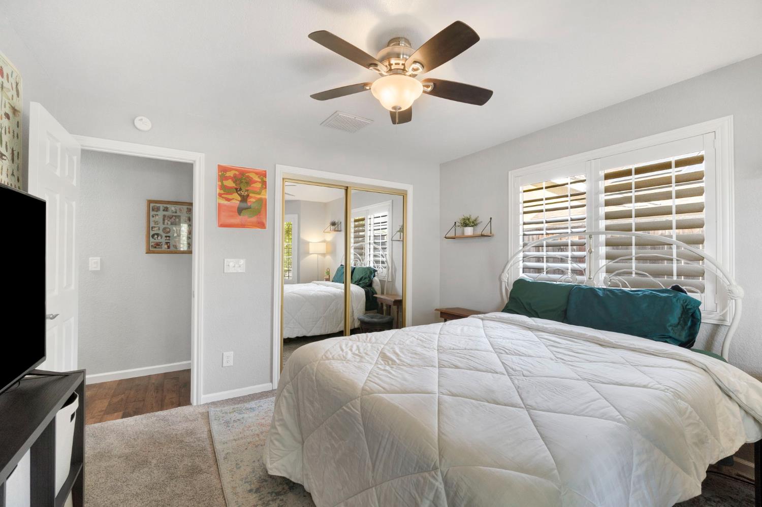 1367 E Decatur Ave, Fresno, CA 93720