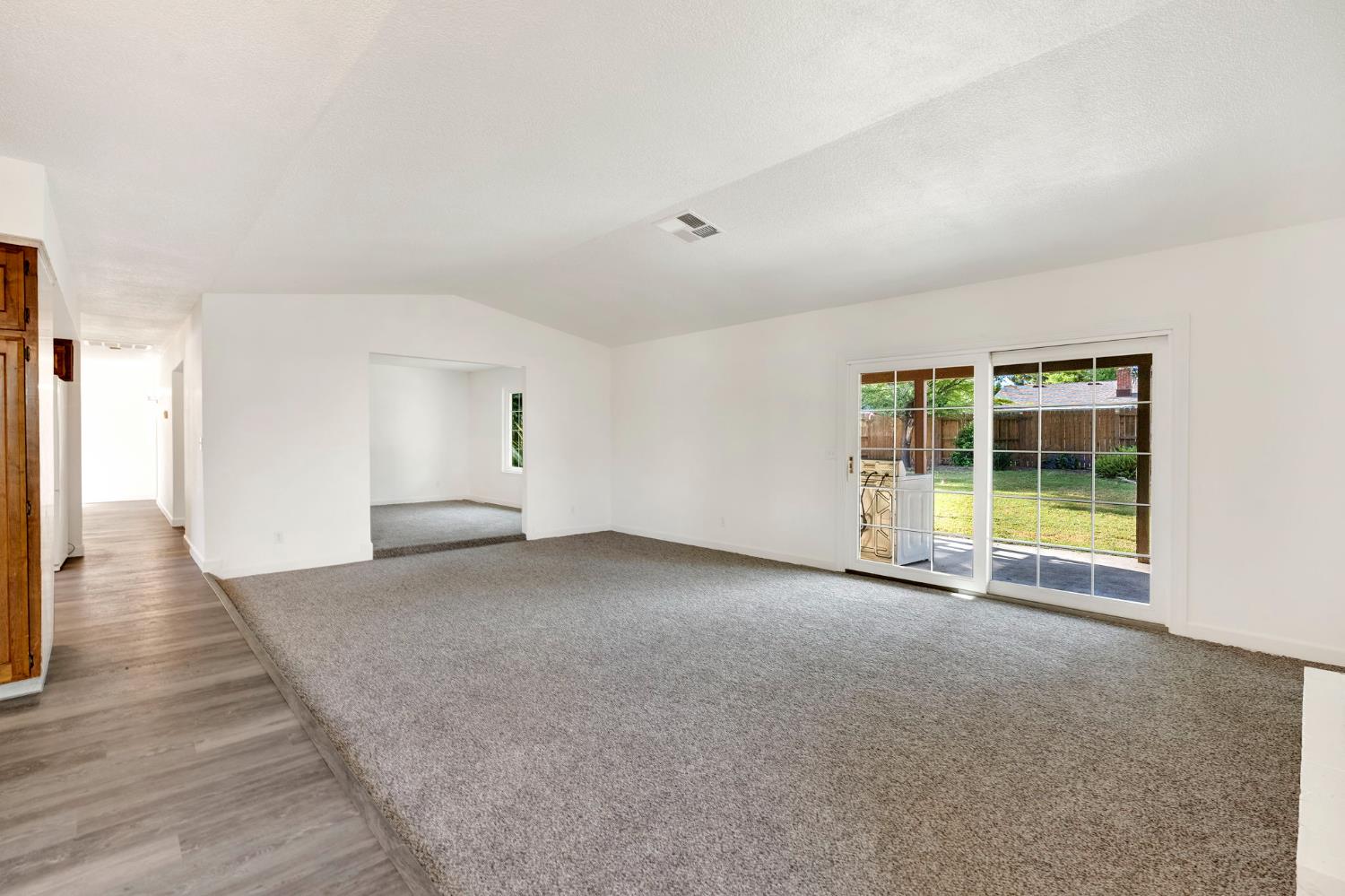 778 W Polson Ave, Clovis, CA 93612